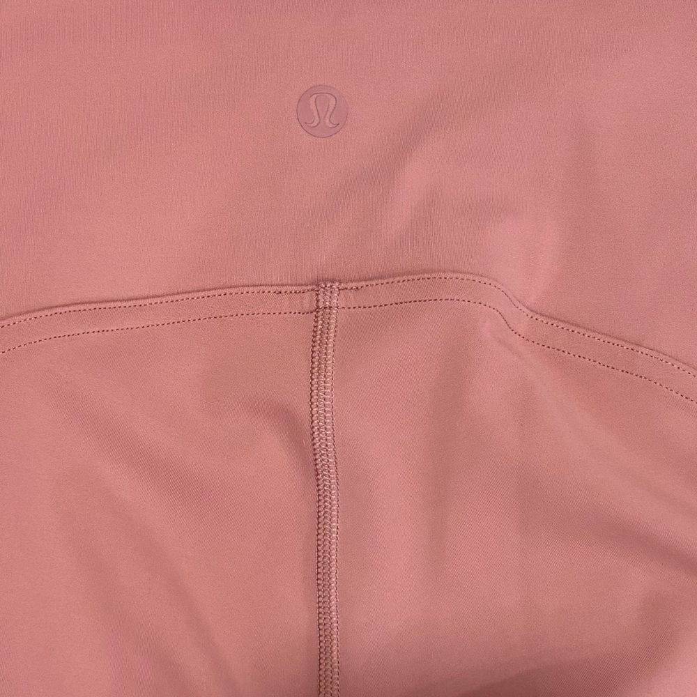 NWT Lululemon InStill HR Tight Leggings In Brier Rose 28" Size 6 - Picture 2 of 6